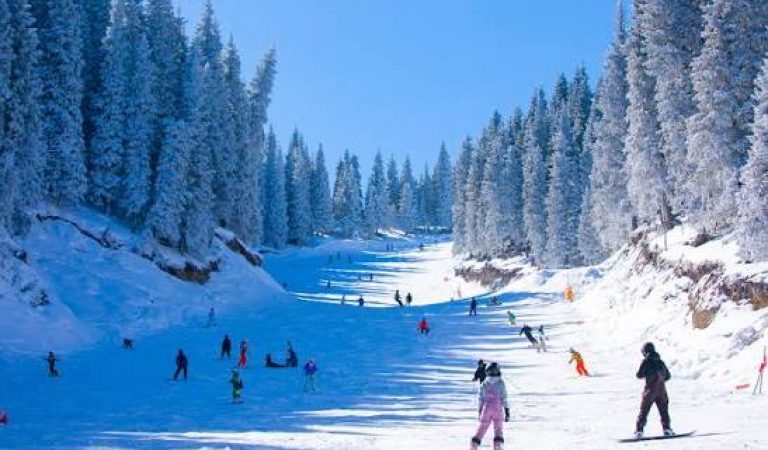 Khu trượt tuyết Urumqi
