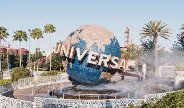 Universal-Studio-750x556
