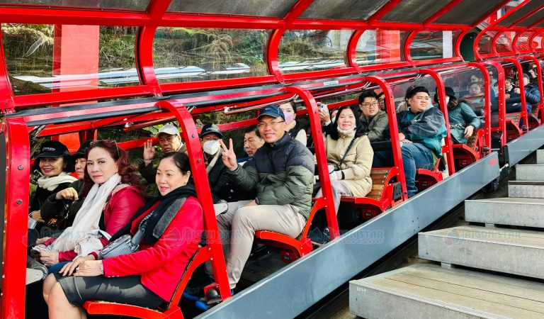 z5701018376384_fef0f36f7b6ae0578d99e2aa81b21ea8